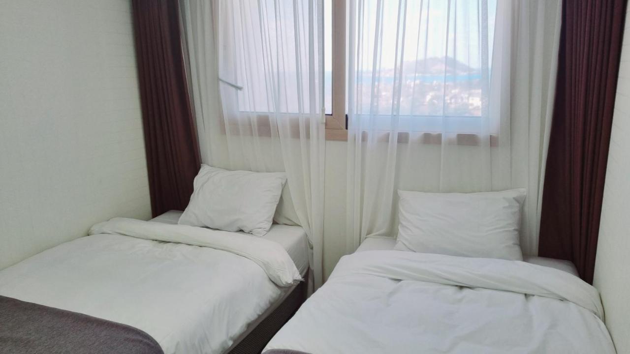 Hi Jeju Hotel Esterno foto
