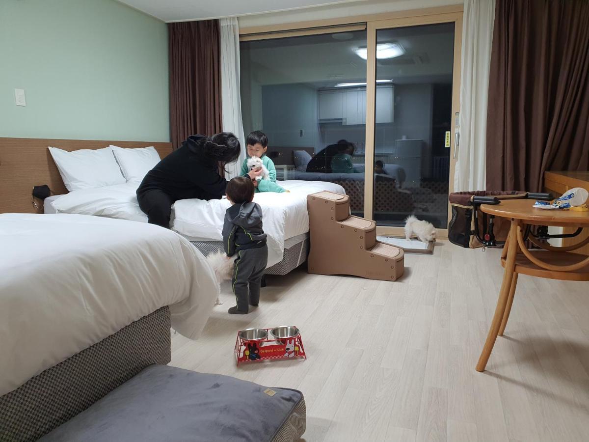 Hi Jeju Hotel Esterno foto